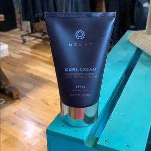 Monat Curl Cream